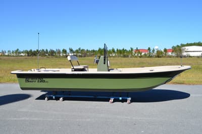 BOATZON | Carolina Skiff E20 JVX SWAMP EDITION 2026