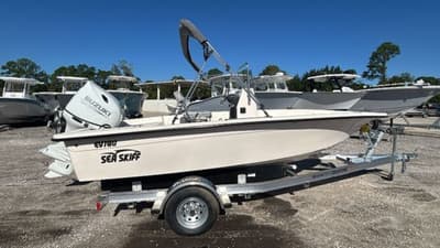 BOATZON | Carolina Skiff EV 180 2026