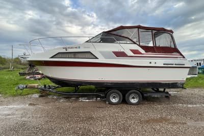 BOATZON | Carver 2757 Montego 1987