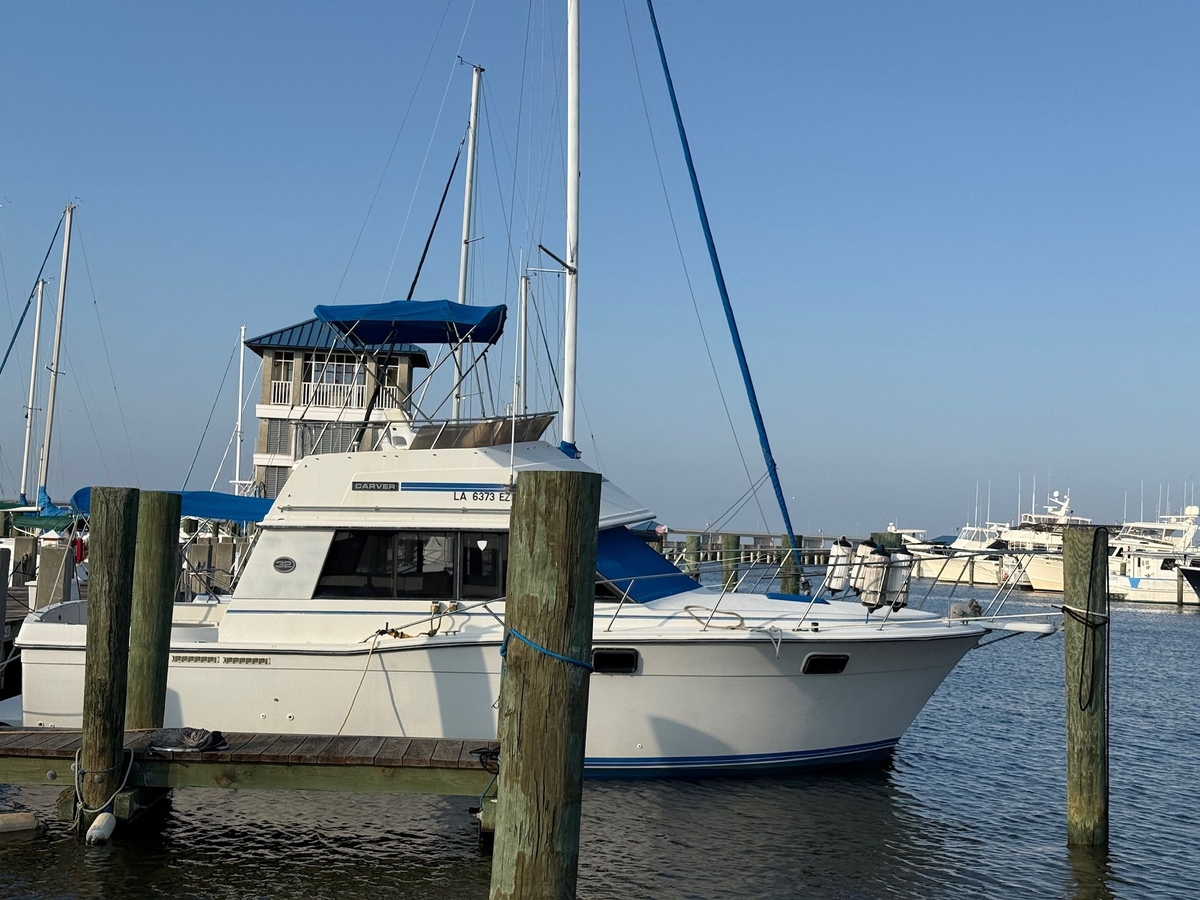 1989 Carver 320 Voyager - Sold Boat