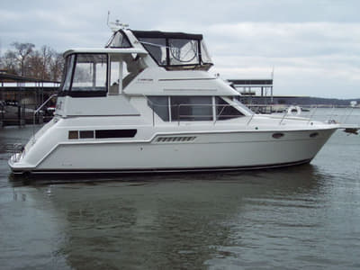 BOATZON | Carver 355 Aft Cabin Motor Yacht 1998