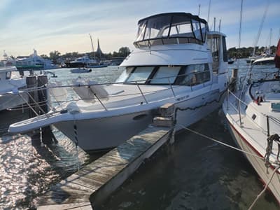 BOATZON | Carver 356 Aft Cabin Motor Yacht 2000