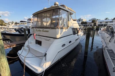 BOATZON | Carver 356 Aft Cabin Motor Yacht 2000