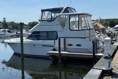 BOATZON | Carver 356 Aft Cabin Motor Yacht 2000