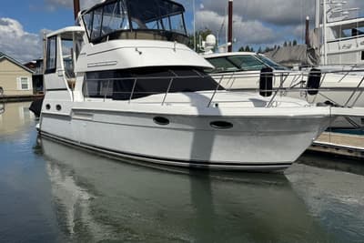 BOATZON | Carver 356 Motor Yacht 2001