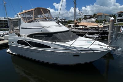 BOATZON | Carver 36 Motor Yacht 2005