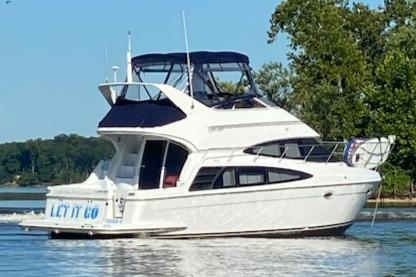 2003 Carver 360 Sport Sedan - Sold Boat