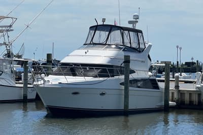 BOATZON | Carver 360 Sport Sedan 2004
