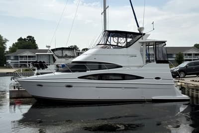 BOATZON | Carver 366 Motor Yacht 2003