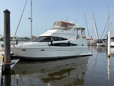 BOATZON | Carver 366 Motor Yacht 2004