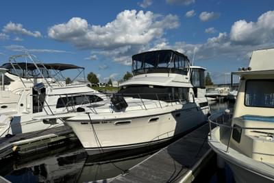 BOATZON | Carver 3807 Aft Cabin Motor Yacht 1990