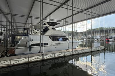 BOATZON | Carver 390 Cockpit Motor Yacht 1993 BOATZON | Carver 390 Cockpit Motor Yacht 1993