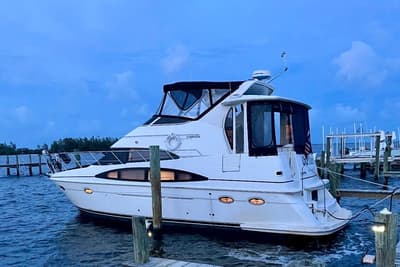 BOATZON | Carver 396 Aft Cabin Motor Yacht 2001