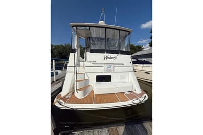 BOATZON | Carver 396 Aft Cabin Motor Yacht 2001