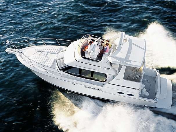 2000 Carver 404 Cockpit Motor Yacht - Sold Boat