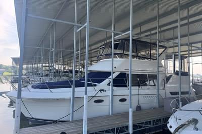 BOATZON | Carver 405 Motor Yacht 1998