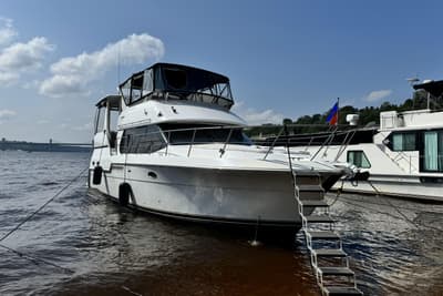 BOATZON | Carver 406 Aft Cabin Motor Yacht 2000