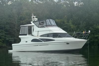 BOATZON | Carver 41 Cockpit Motor Yacht 2005 BOATZON | Carver 41 Cockpit Motor Yacht 2005