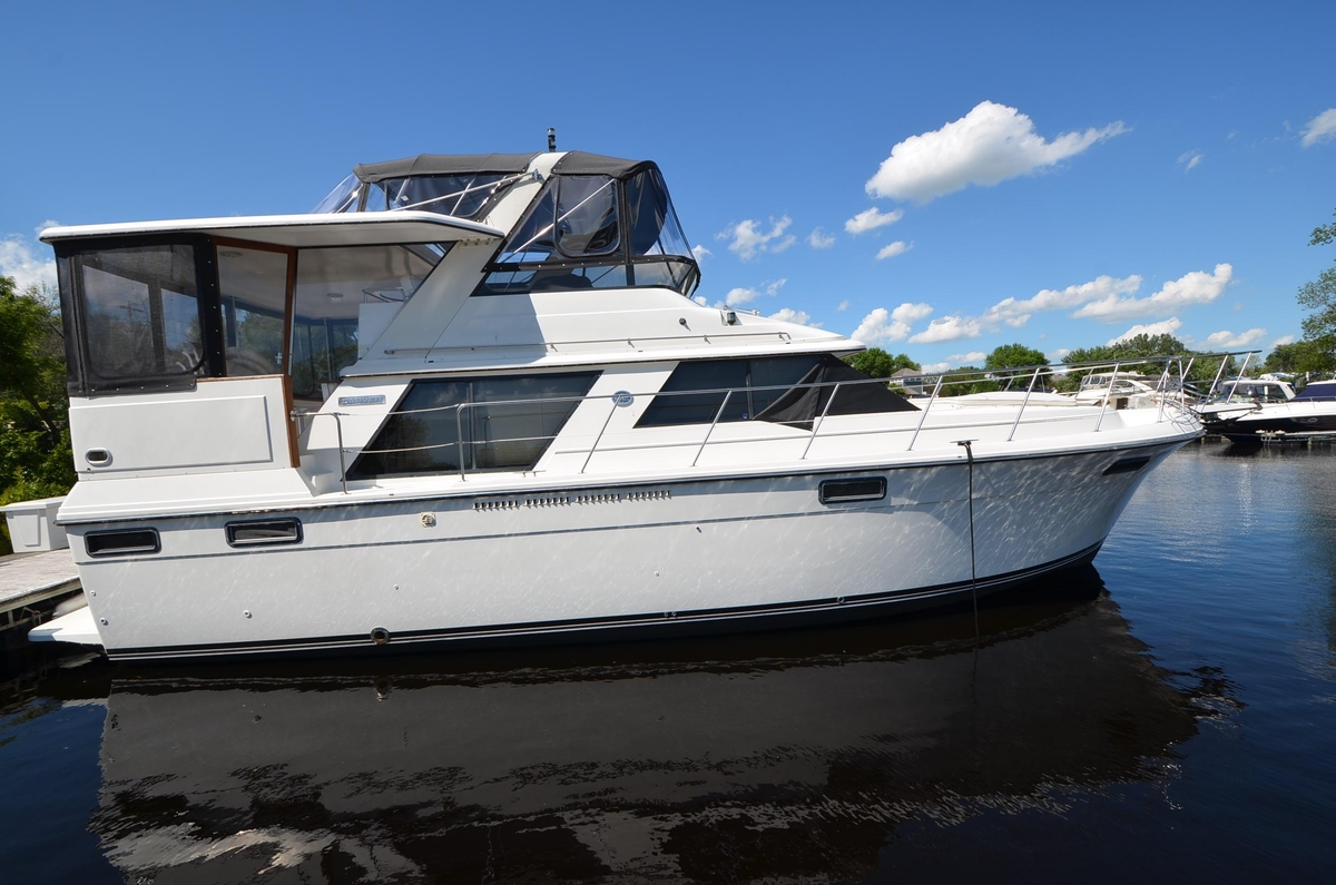 1987 Carver 42 Aft Cabin Motor Yacht - Sold Boat