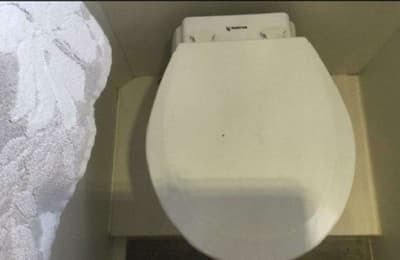 BOATZON | Carver 430 Cockpit 1995