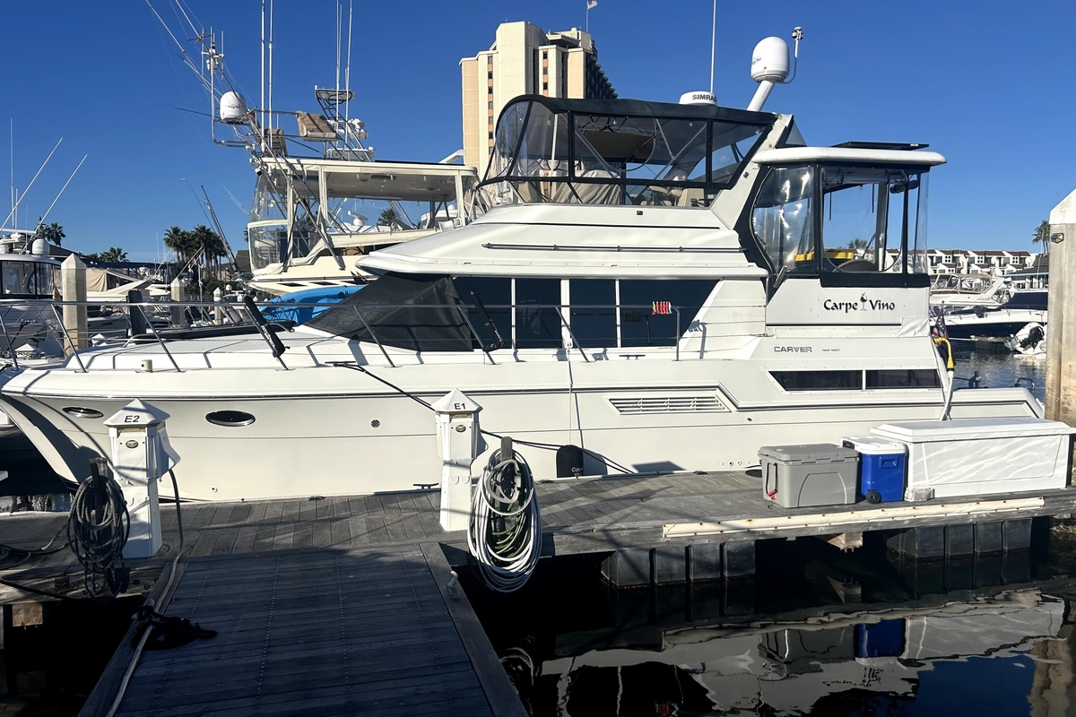 1997 Carver 430 Cockpit Motor Yacht - Sold Boat