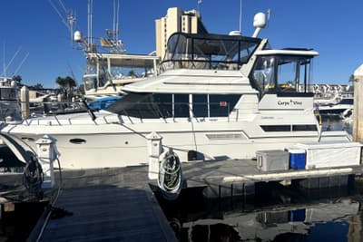 BOATZON | Carver 430 Cockpit Motor Yacht 1997