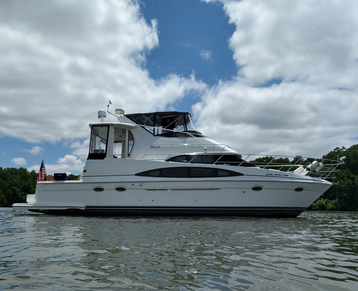2001 Carver 444 Cockpit Motor Yacht - Sold Boat