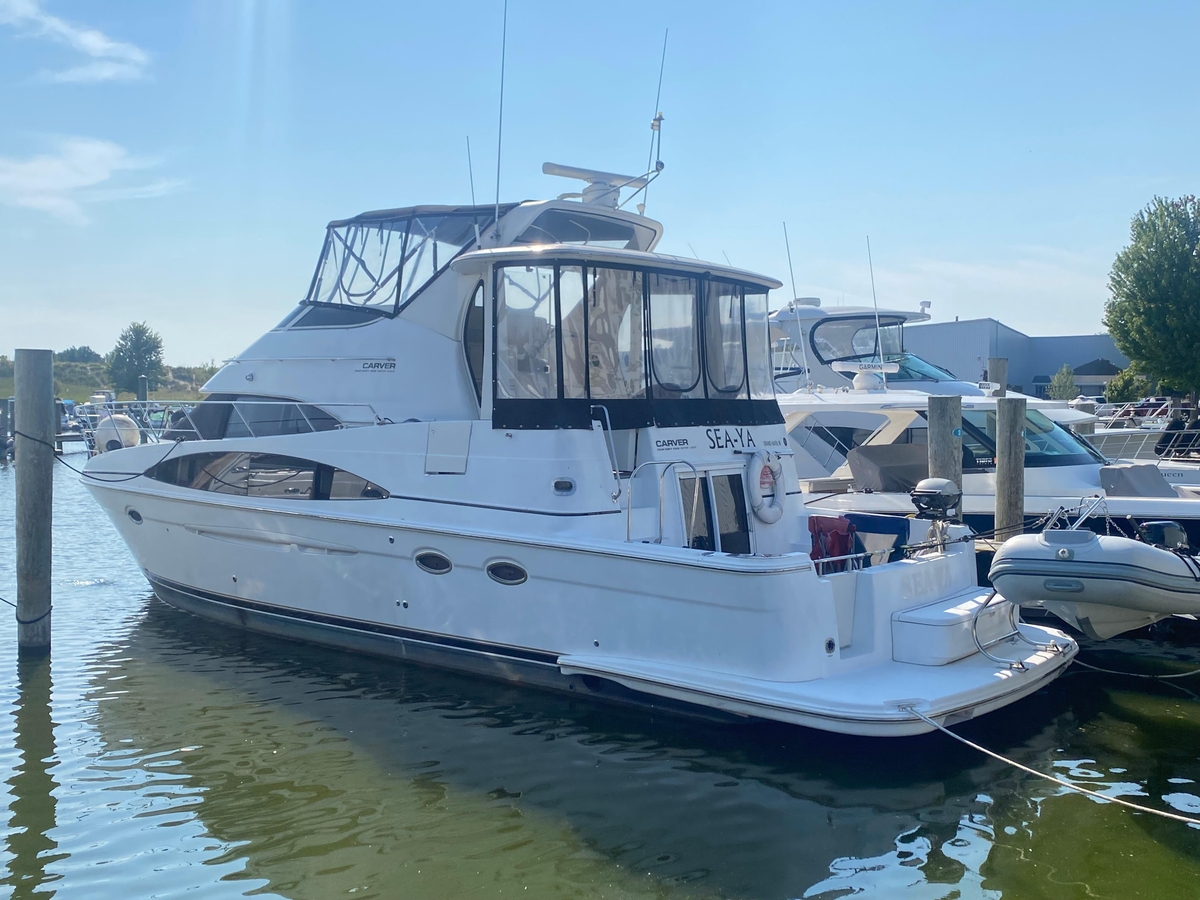 2002 Carver 444 Cockpit Motor Yacht - Sold Boat