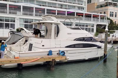 BOATZON | Carver 444 Cockpit Motor Yacht 2004