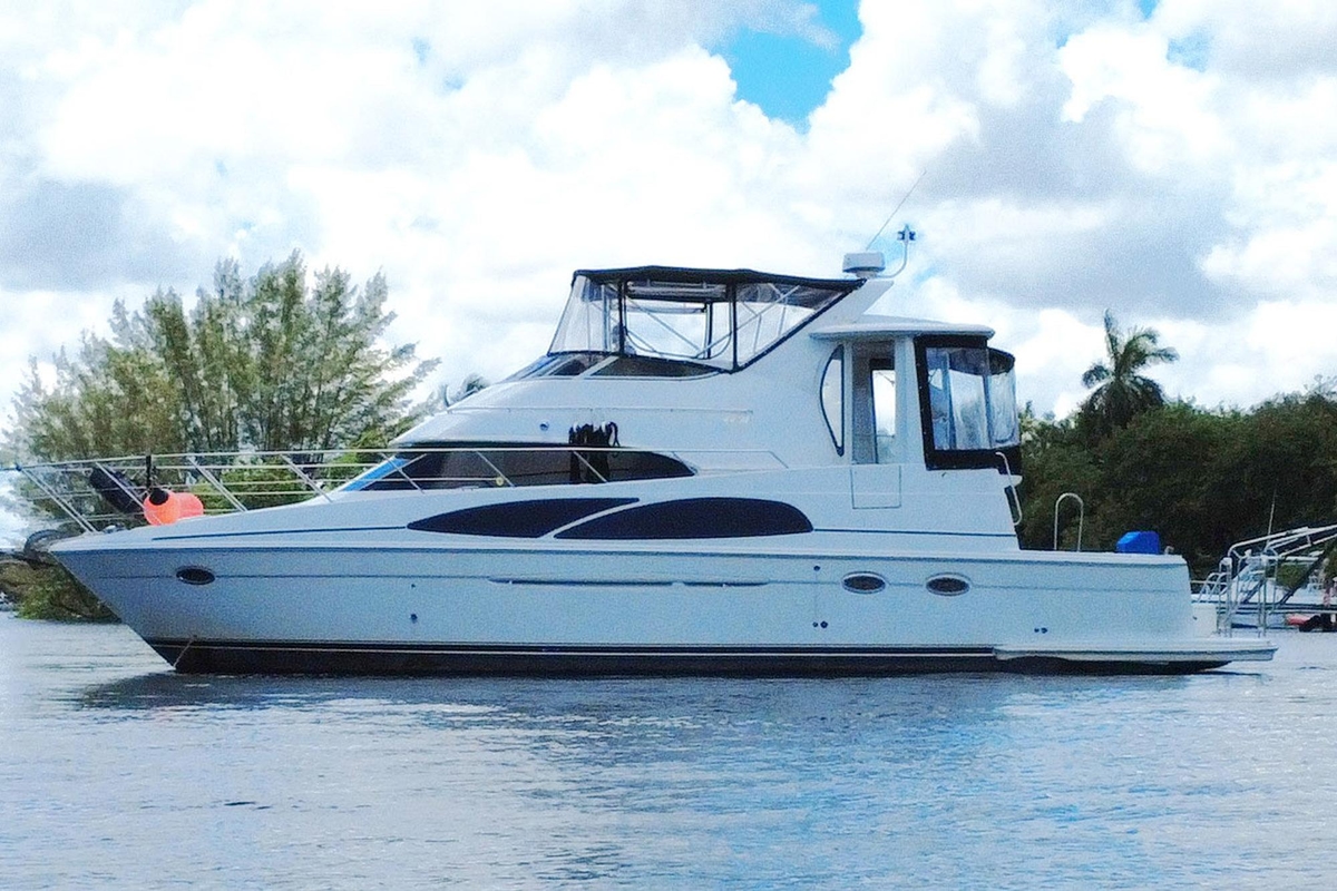 2005 Carver 444 Cockpit Motor Yacht - Sold Boat