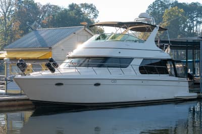 BOATZON | Carver 450 Voyager Pilothouse 2000