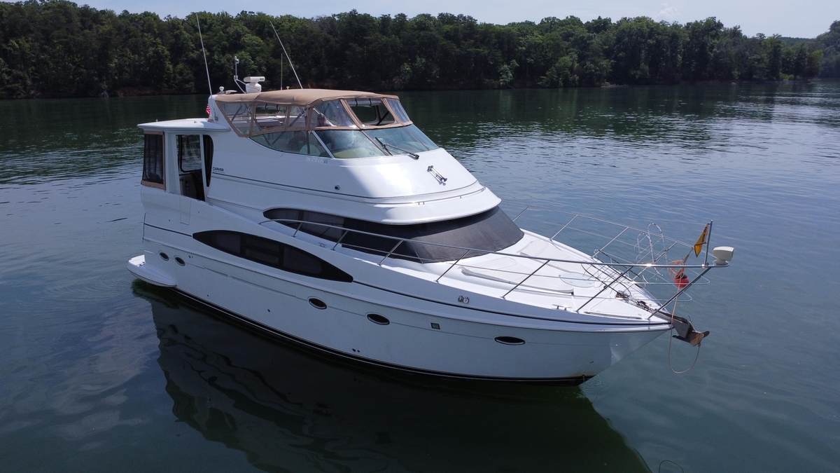 2002 Carver 466 Motor Yacht - Sold Boat