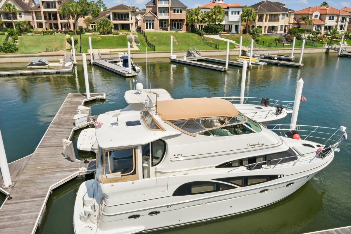 2005 Carver 466 Motor Yacht - Sold Boat