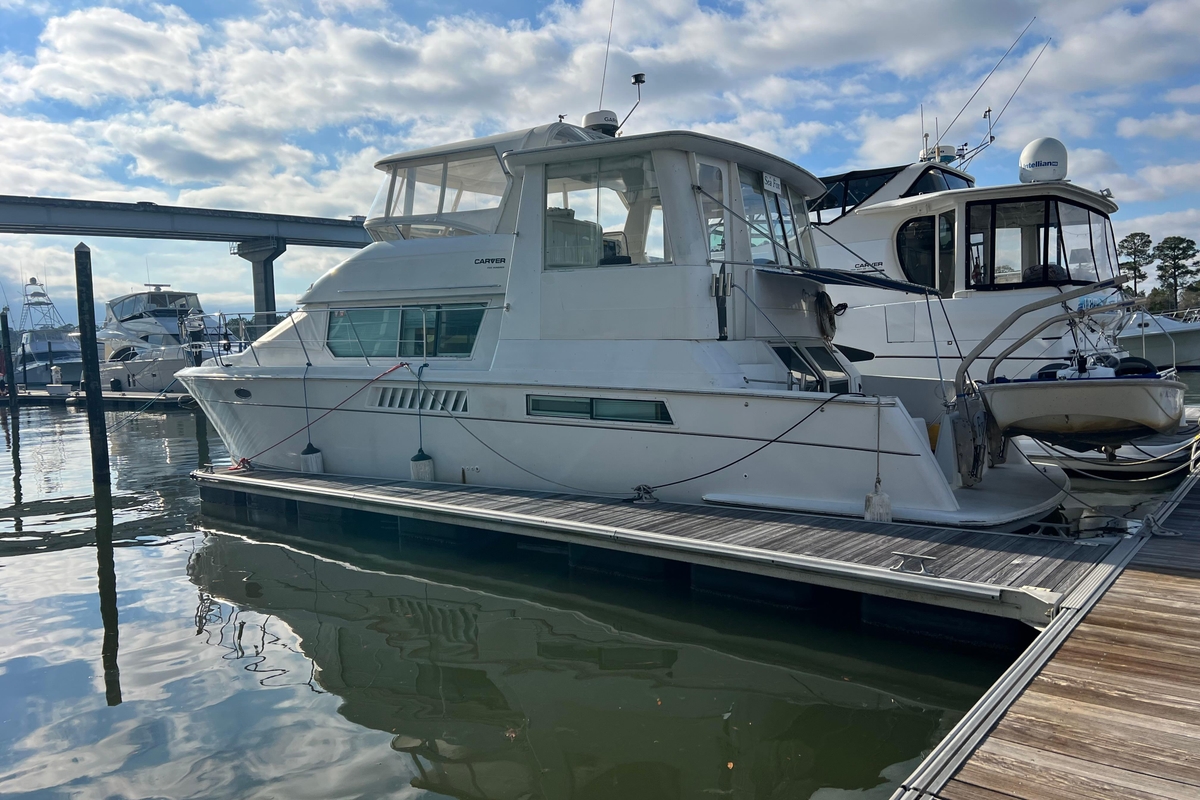 1997 Carver 500 Cockpit Motor Yacht - Sold Boat