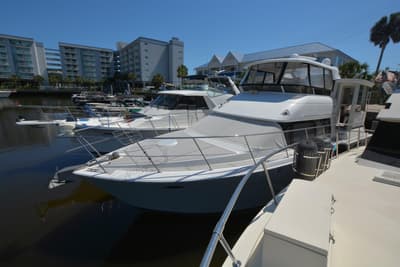 BOATZON | Carver 504 Cockpit Motor Yacht 2000