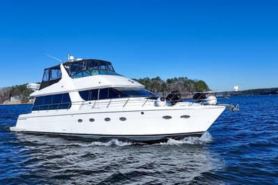 BOATZON | Carver 570 Voyager Pilothouse 2001