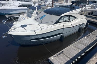 BOATZON | Carver C37 Coupe 2020