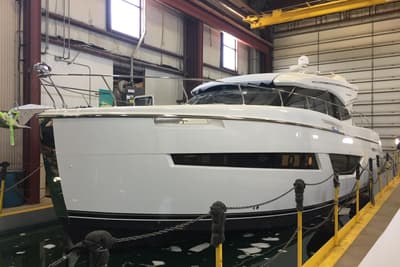 BOATZON | Carver C52 Coupe 2019