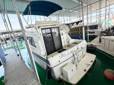 BOATZON | Carver Command Bridge 2828 1992