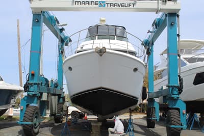 BOATZON | Carver Yachts 450 VOYAGER PILOTHOUSE 2000