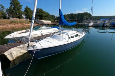 BOATZON | Catalina 22Swing keel 1983 BOATZON | Catalina 22Swing keel 1983