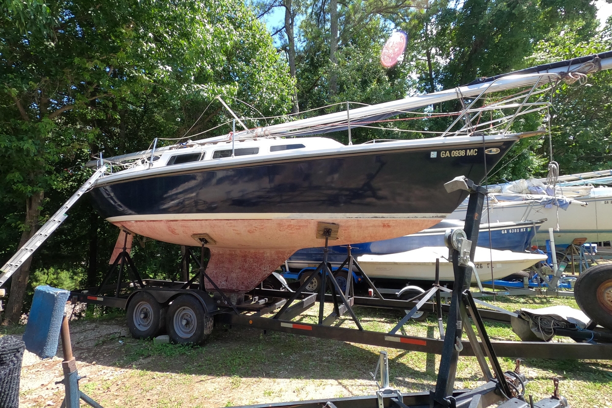 1981 Catalina 27 - Sold Boat