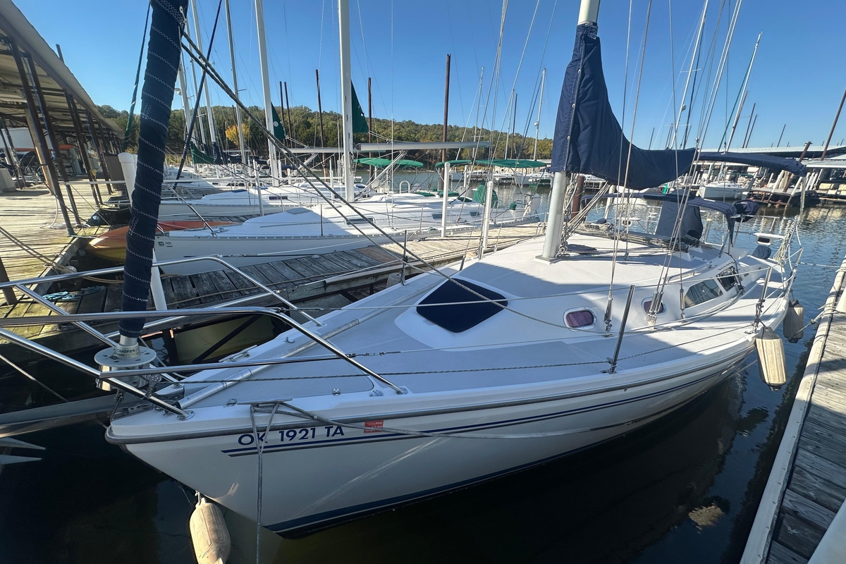 2005 Catalina 310 - Sold Boat