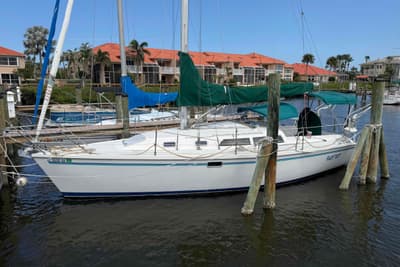 BOATZON | Catalina 320 1995