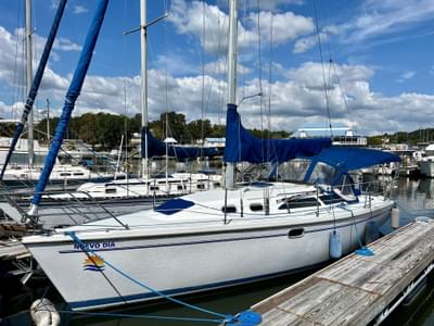BOATZON | Catalina 320 2000