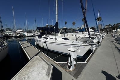 BOATZON | Catalina 320 2000