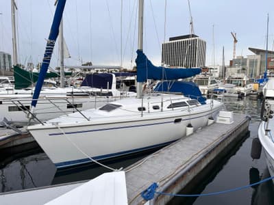 BOATZON | Catalina 320 2000
