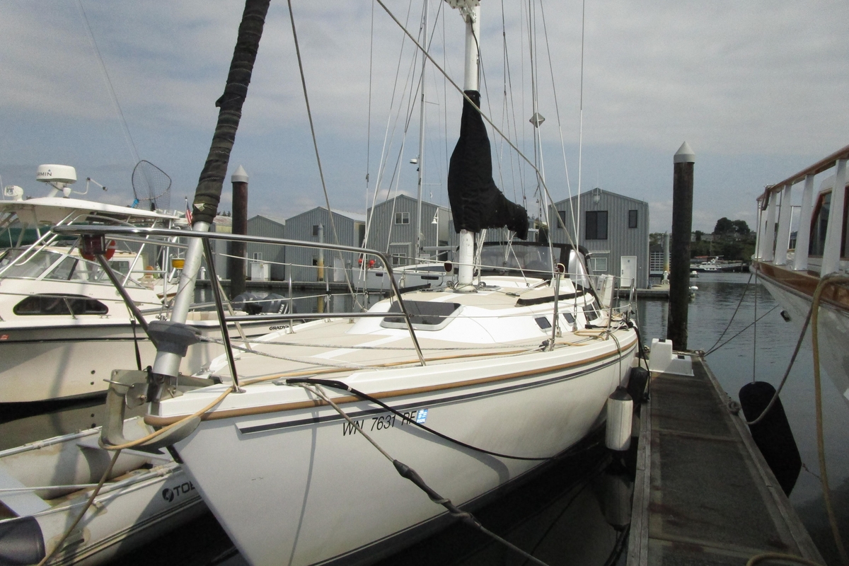 1989 Catalina 36 - Sold Boat