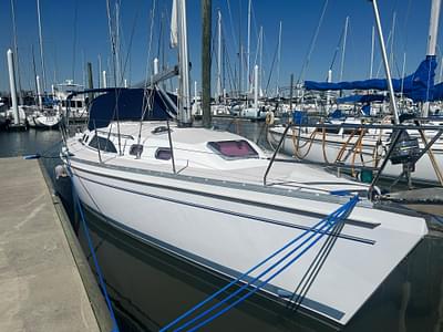 BOATZON | Catalina 385 2013