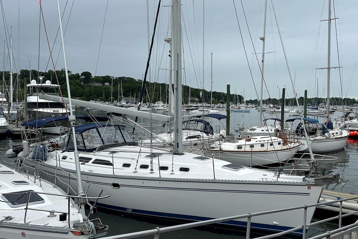 2002 Catalina 470 - Sold Boat